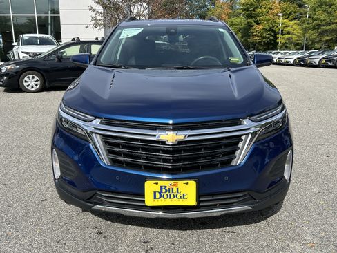Used 2022 Chevrolet Equinox LT image 2