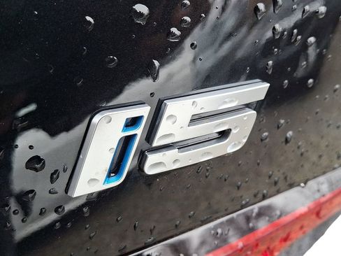 Certified 2025 BMW i5 M60 w/ Executive Package image 29