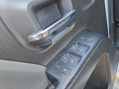 Used 2019 GMC Sierra 2500 Base image 16