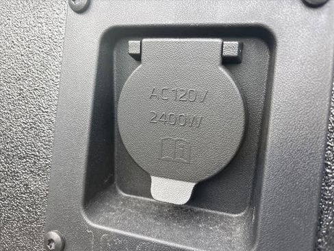 New 2025 Toyota Tacoma TRD Off-Road image 30