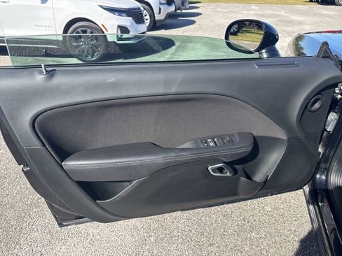 Used 2022 Dodge Challenger GT w/ Blacktop Package image 8