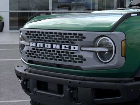 New 2025 Ford Bronco Badlands w/ Sasquatch Package AWD/4WD image 19