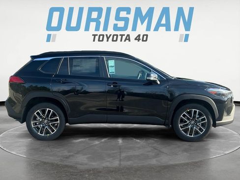 New 2026 Toyota Corolla Cross XLE image 7