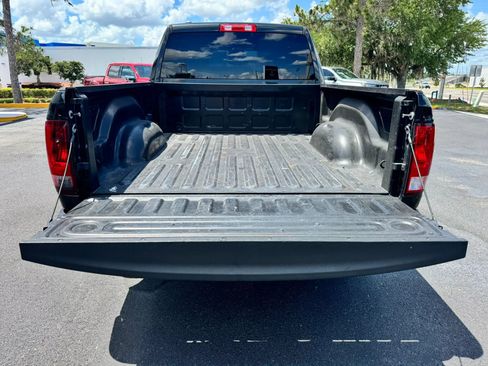 Used 2019 RAM 1500 Express w/ Express Value Package AWD/4WD image 7
