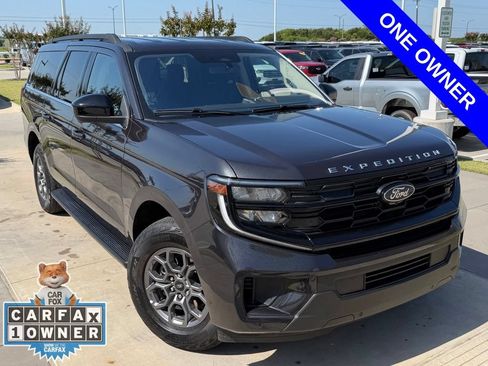Used 2025 Ford Expedition Max Active AWD/4WD image 4