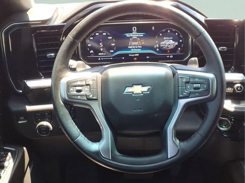 Used 2025 Chevrolet Silverado 1500 LTZ AWD/4WD image 23
