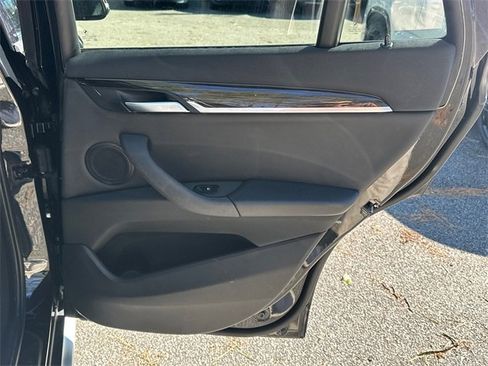 Used 2018 BMW X1 xDrive28i image 16