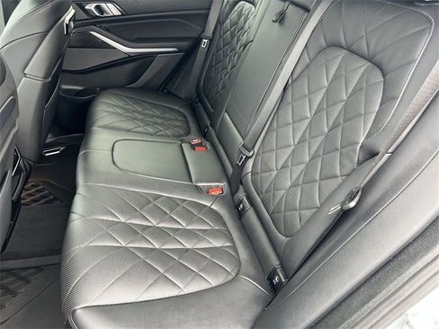 Used 2025 BMW X5 M60i image 32