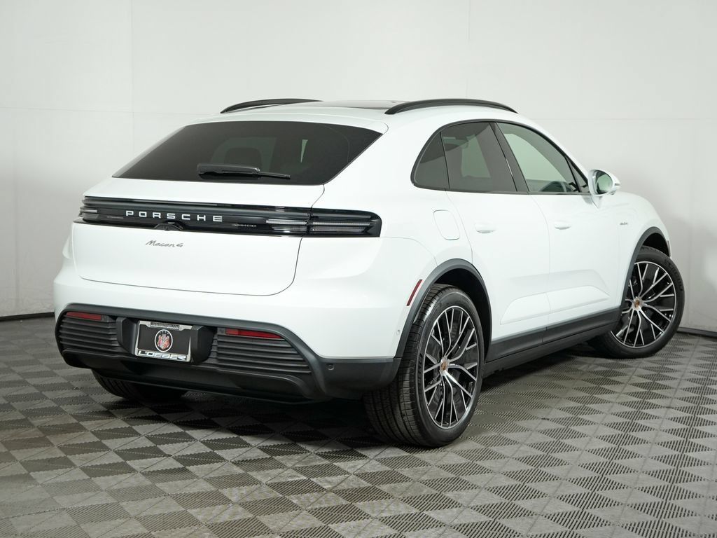Certified 2026 Porsche Macan 4 Electric AWD/4WD image 7