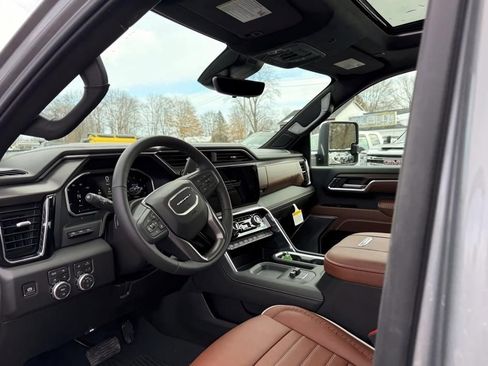 New 2026 GMC Sierra 2500 Denali Ultimate AWD/4WD image 17