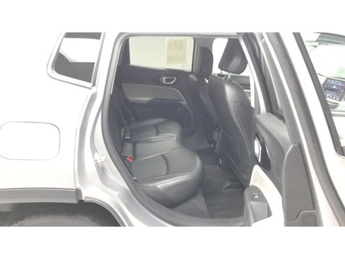 Used 2022 Jeep Compass Limited AWD/4WD image 22