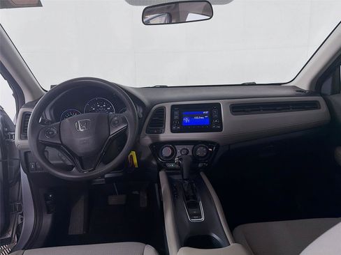 Used 2021 Honda HR-V LX image 25