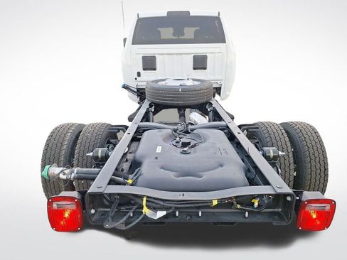 New 2026 RAM 5500 Tradesman AWD/4WD image 23
