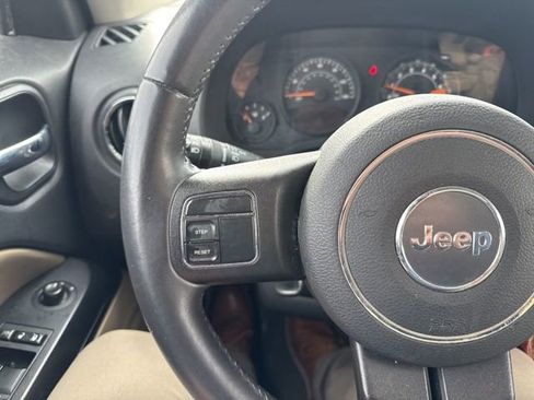 Used 2014 Jeep Patriot High Altitude image 17