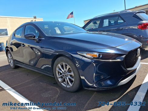 Used 2022 MAZDA MAZDA3 s FWD image 1