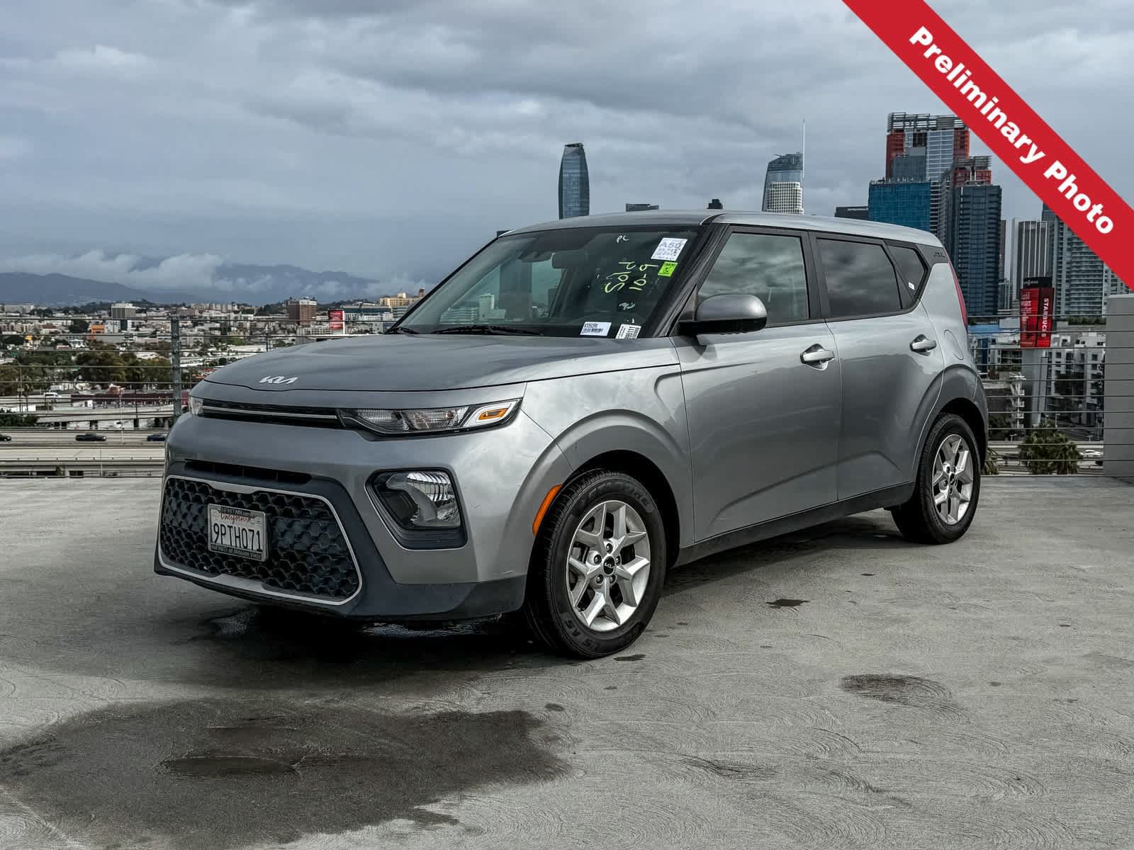 Used 2022 Kia Soul LX w/ Technology Package FWD image 1