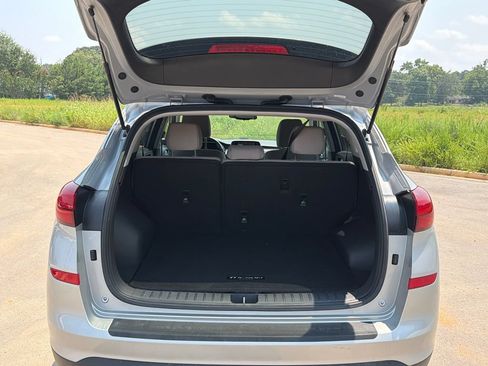 Used 2021 Hyundai Tucson SEL w/ Cargo Package AWD/4WD image 18