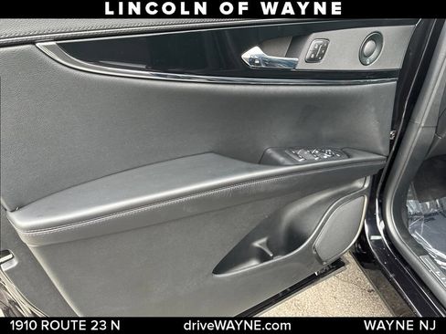 Certified 2023 Lincoln Nautilus Reserve w/ Equipment Group 201A AWD/4WD image 24
