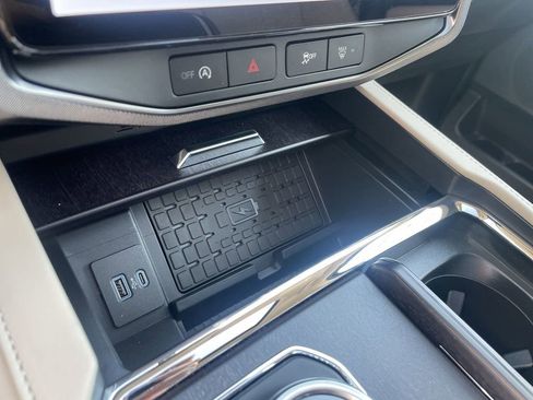 New 2024 Ford Expedition Max Platinum AWD/4WD image 26