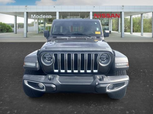 Used 2021 Jeep Wrangler Unlimited Sahara AWD/4WD image 8