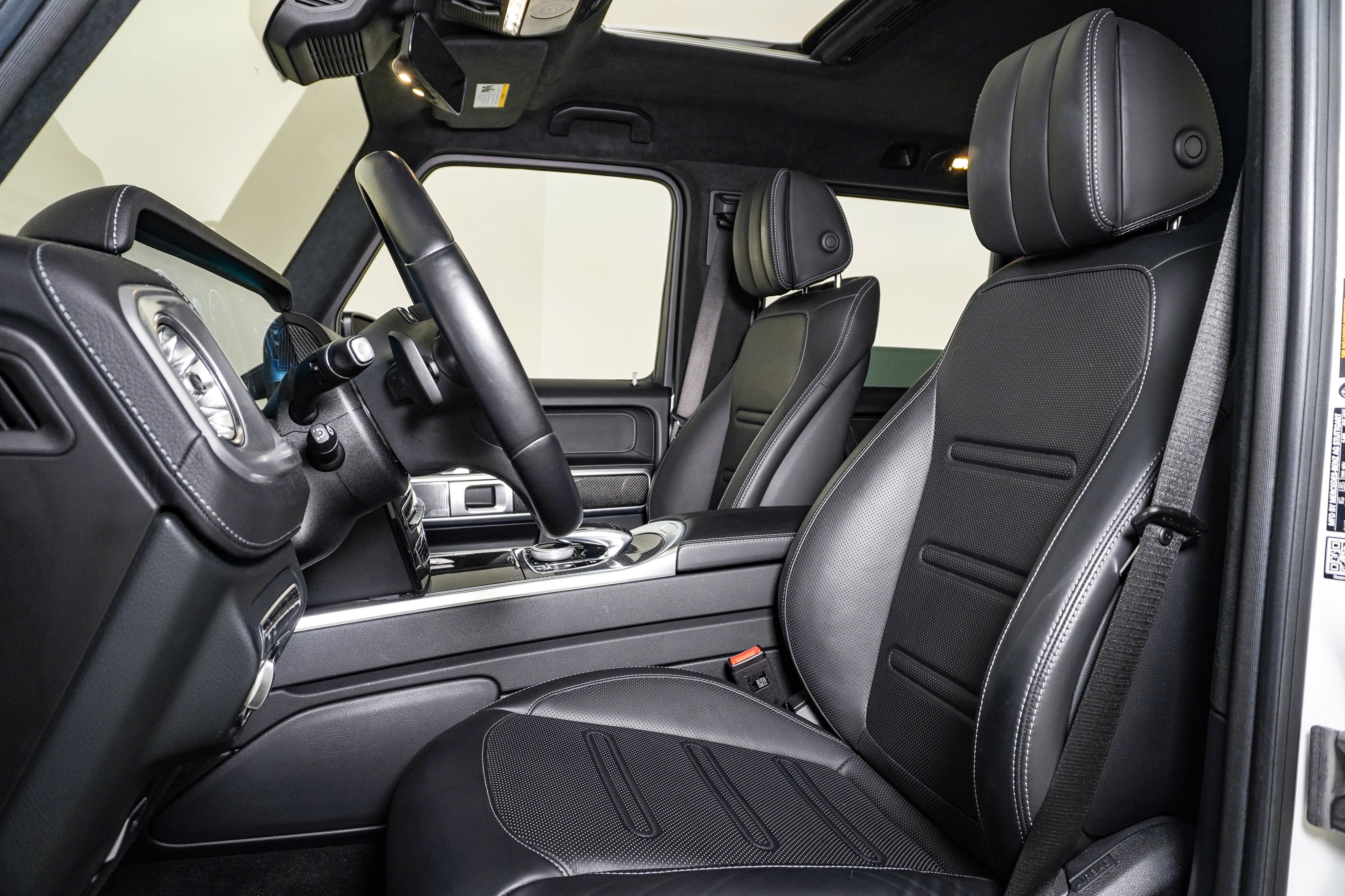 Used 2022 Mercedes-Benz G 550 w/ Exclusive Interior Package image 19