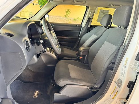 Used 2014 Jeep Patriot Sport w/ Power Value Group FWD image 12
