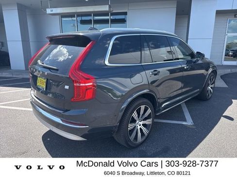 Used 2022 Volvo XC90 T8 Inscription w/ Lounge Package AWD/4WD image 3