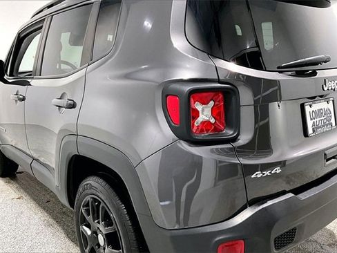 Used 2019 Jeep Renegade Latitude w/ Cold Weather Group image 39