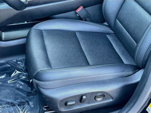 Used 2025 Chevrolet Equinox LT w/ Convenience Package II AWD/4WD image 13