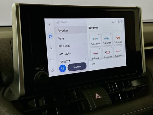 Used 2025 Toyota RAV4 XLE image 15