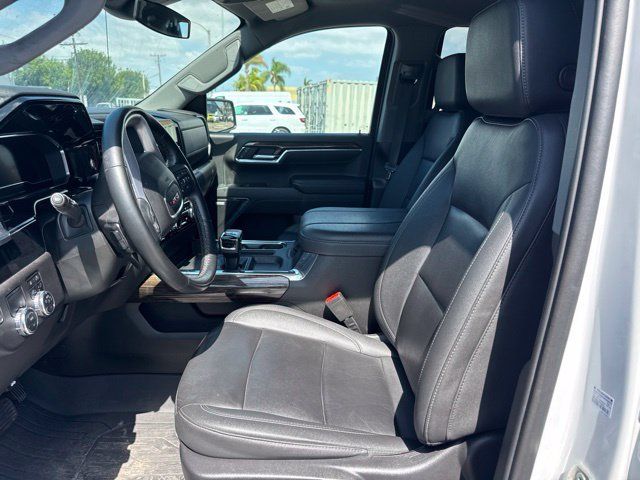 Used 2023 GMC Sierra 1500 Elevation w/ Elevation Premium Package RWD image 9