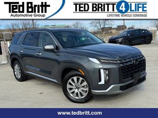 Used 2025 Hyundai Palisade SE video 1