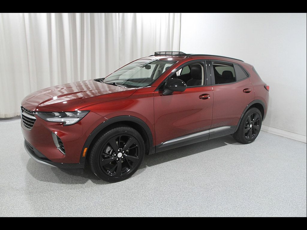 Used 2021 Buick Envision Essence w/ Sport Touring Package FWD image 3