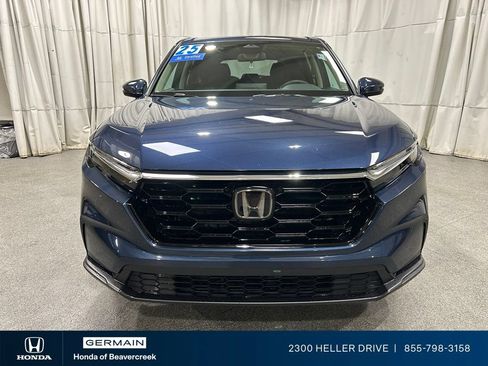 Used 2025 Honda CR-V EX image 3