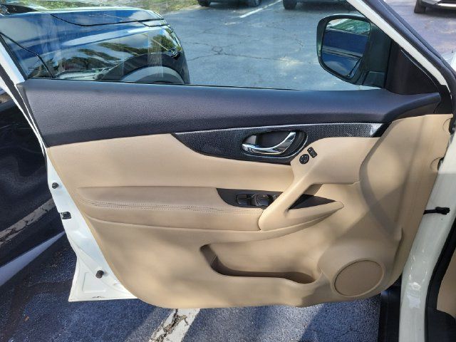 Used 2016 Nissan Rogue SL FWD image 16