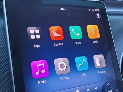 Used 2025 Mercedes-Benz C 300 Sedan image 25