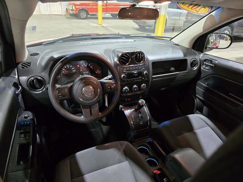 Used 2013 Jeep Compass Sport image 27