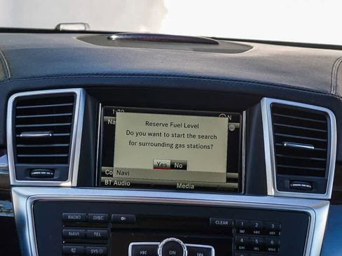 Used 2014 Mercedes-Benz GL 450 4MATIC image 14