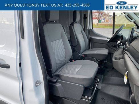 New 2026 Ford Transit 250 148 Medium Roof RWD image 17