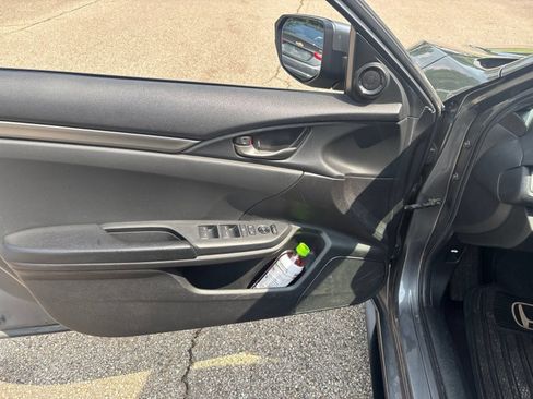Used 2021 Honda Civic Sport image 32