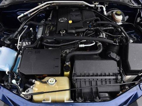 Used 2008 MAZDA MX-5 Miata Grand Touring w/ Premium Pkg image 23