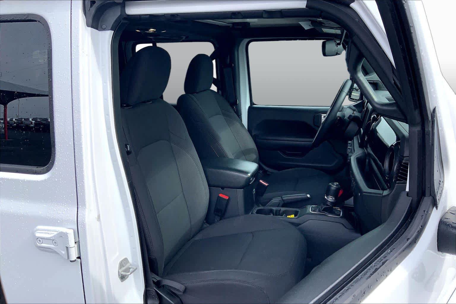 Used 2023 Jeep Wrangler Unlimited Sport AWD/4WD image 9