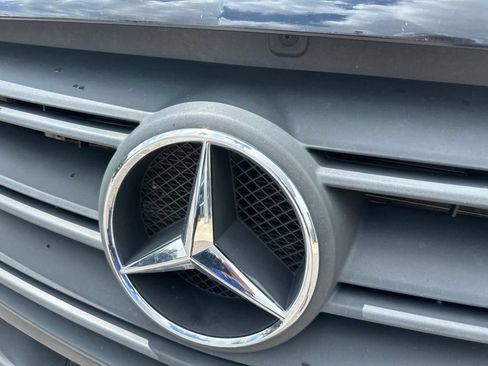 Used 2025 Mercedes-Benz Sprinter 2500 image 24