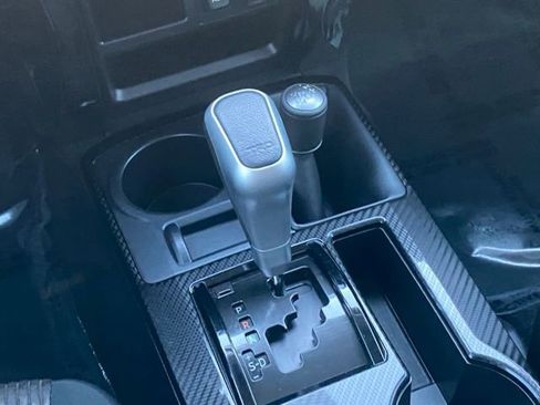 Used 2019 Toyota 4Runner TRD Off-Road image 17