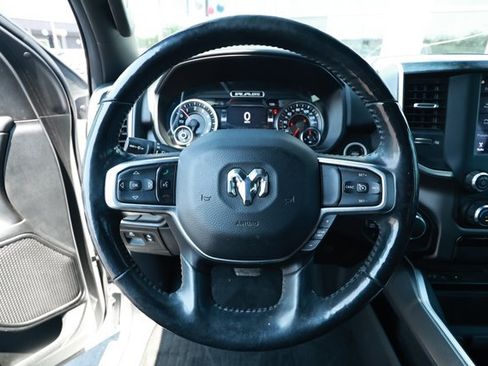 Used 2019 RAM 1500 Big Horn AWD/4WD image 11