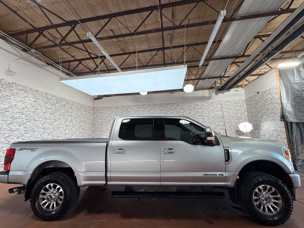 Used 2022 Ford F350 Lariat AWD/4WD image 8