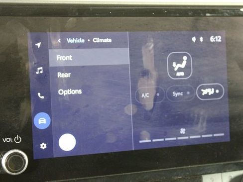 Used 2023 Toyota Highlander XLE image 37