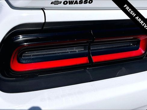 Used 2019 Dodge Challenger R/T image 21