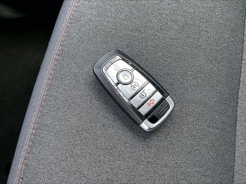 Used 2025 Ford Expedition Active image 19