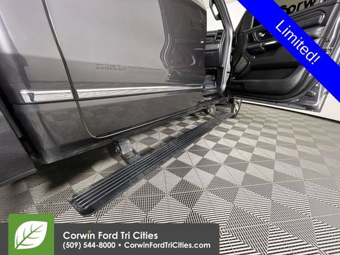 Used 2022 RAM 1500 Limited AWD/4WD image 33